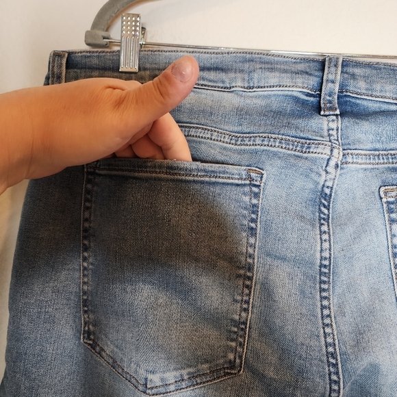 Banana Republic 18 Tall Bootcut Jeans Stretch Denim Lightwash Plus Size 34T NWT - Picture 12 of 15